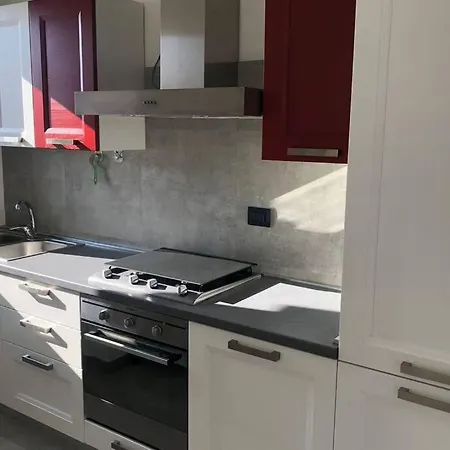 Casa Moderna Ricca Di Comfort E Con Posto Auto *